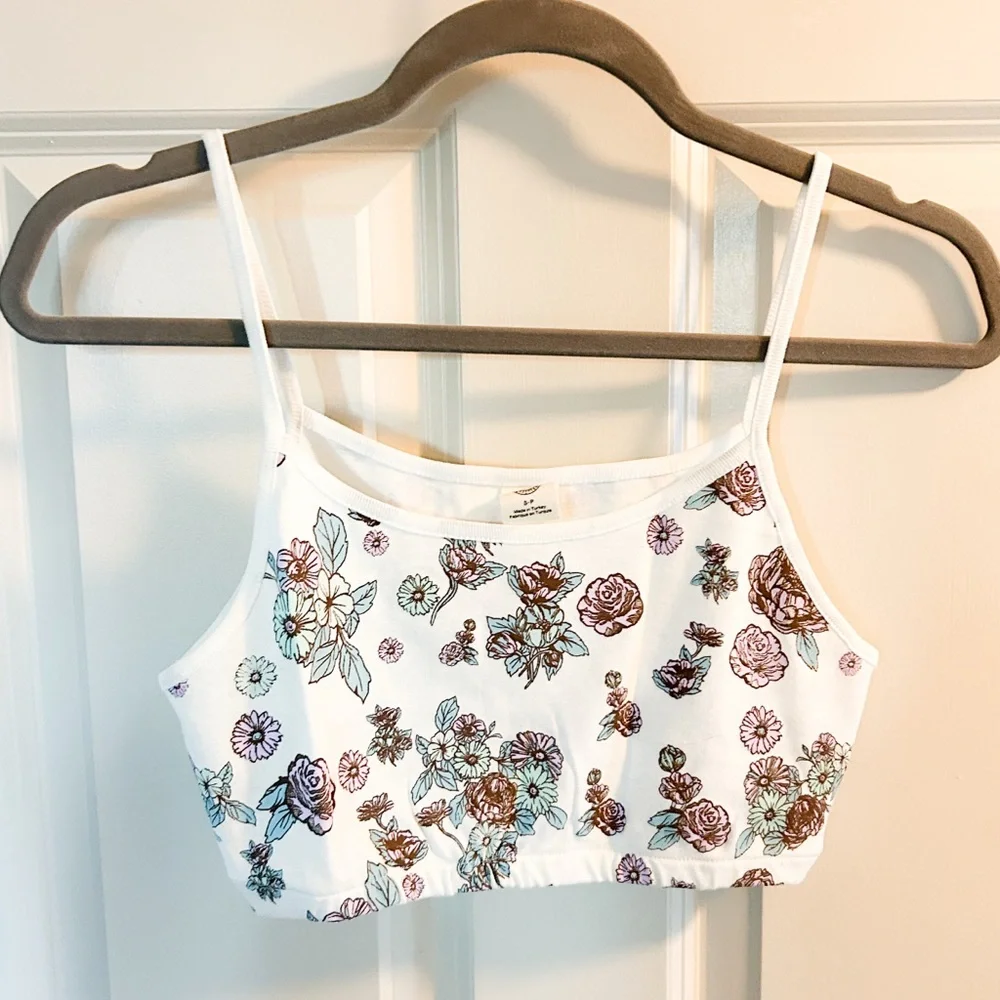 Urban Outfitters Crop Top - Picture 2 of 7